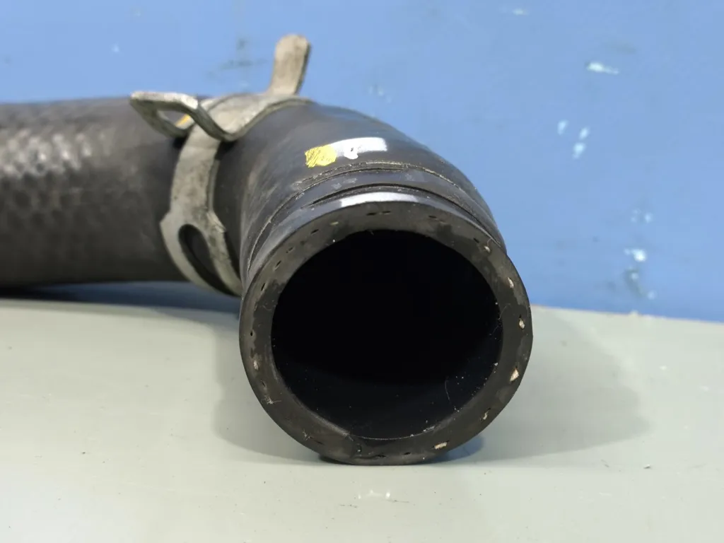 Патрубок радиатора нижний Kia Cerato 3 2016-2018