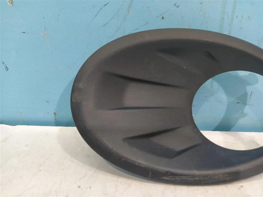 Рамка птф правой Nissan Qashqai J10 2010-2013