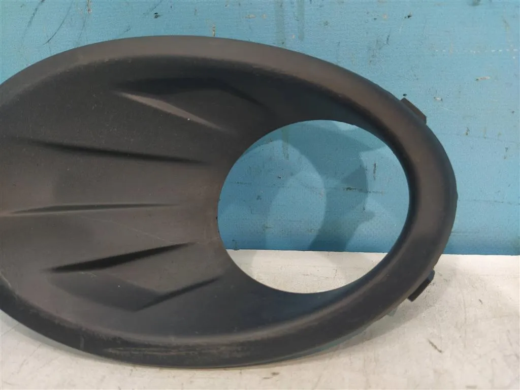 Рамка птф правой Nissan Qashqai J10 2010-2013