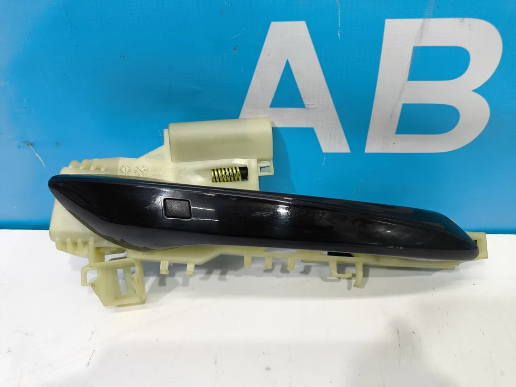 Ручка двери передняя правая Hyundai Sonata 8 DN 2019-2023