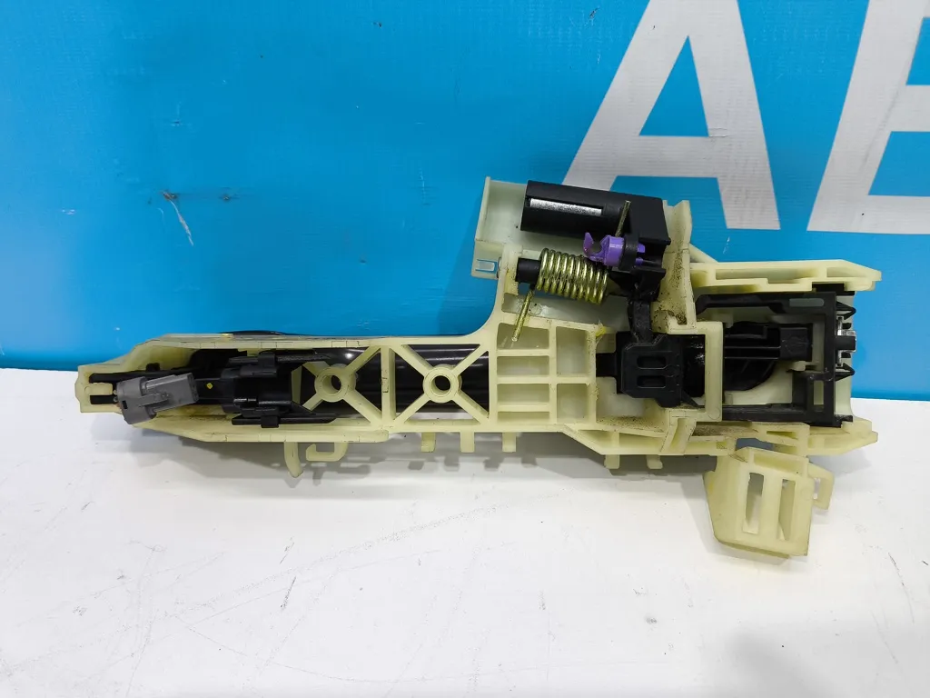 Ручка двери передняя правая Hyundai Sonata 8 DN 2019-2023