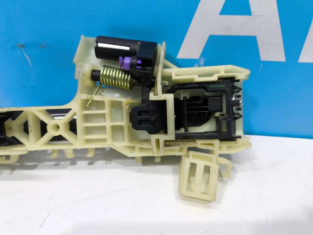 Ручка двери передняя правая Hyundai Sonata 8 DN 2019-2023