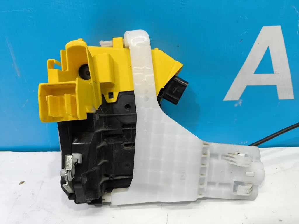 Замок двери передней правой Hyundai Sonata 8 DN 2019-2023