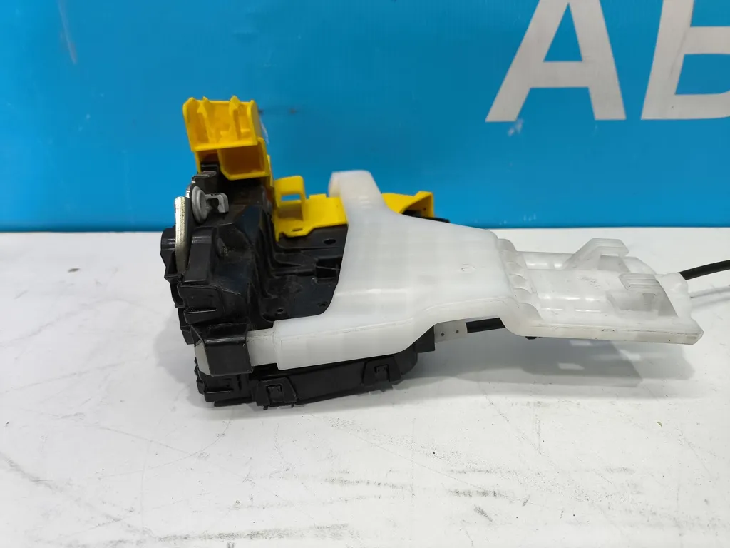 Замок двери передней правой Hyundai Sonata 8 DN 2019-2023