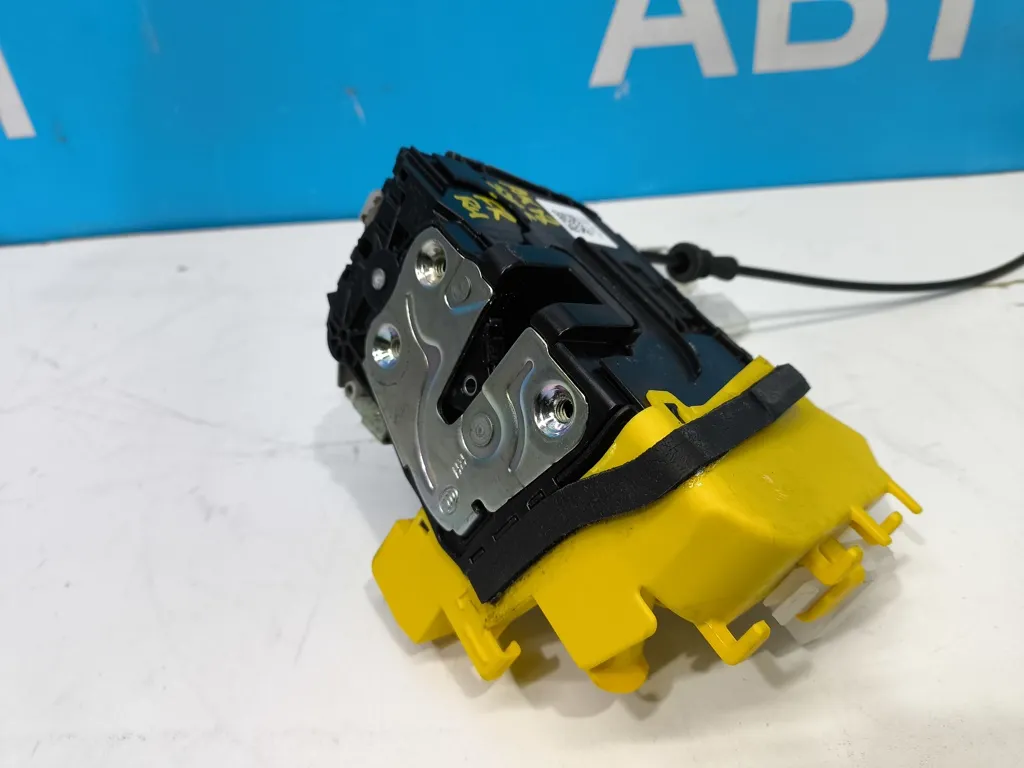 Замок двери передней правой Hyundai Sonata 8 DN 2019-2023