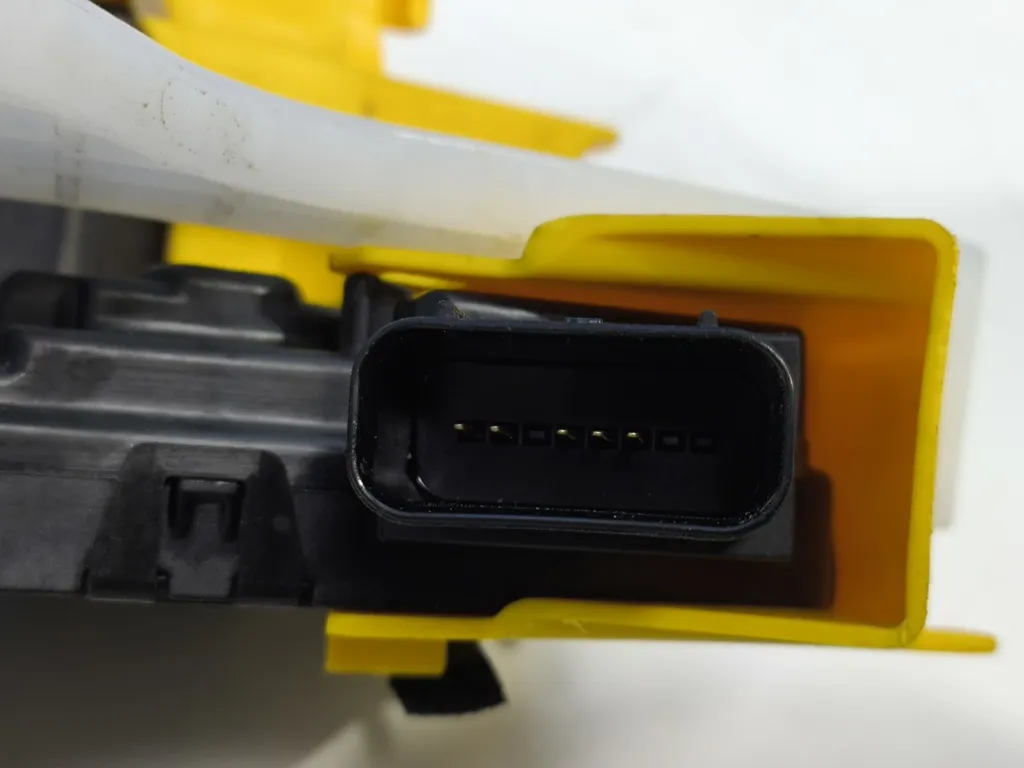 Замок двери передней правой Hyundai Sonata 8 DN 2019-2023