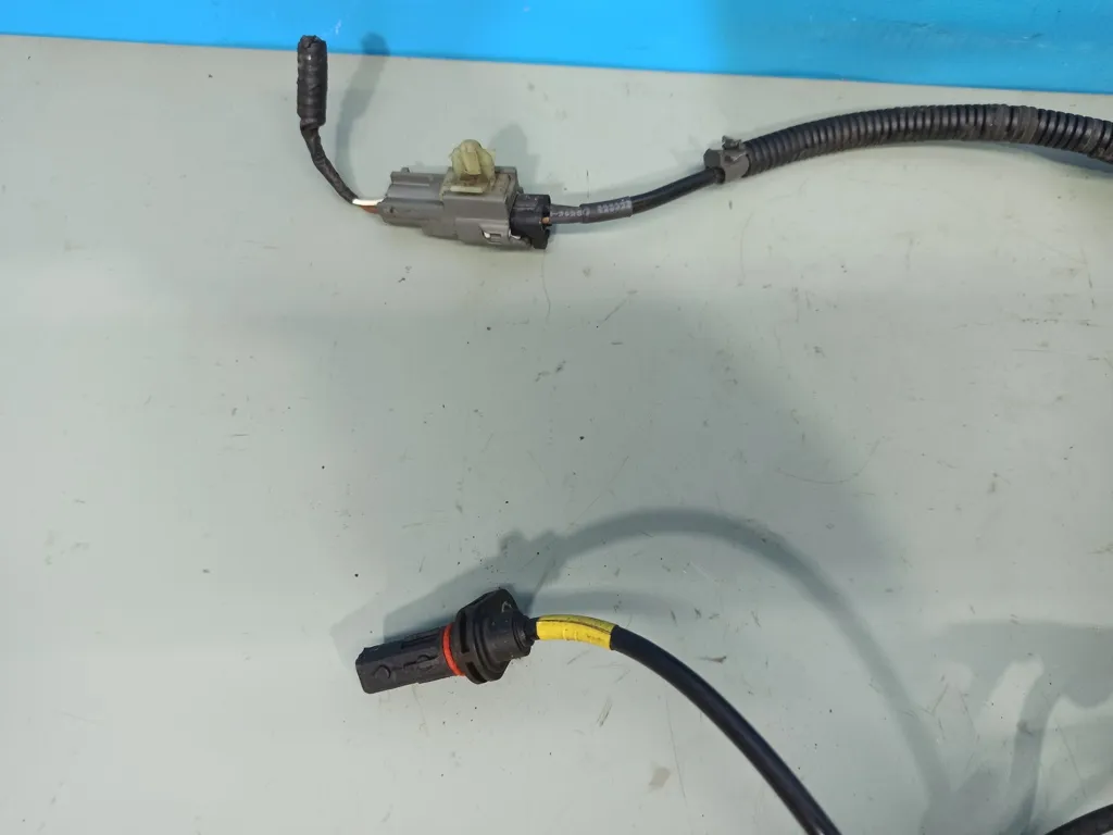 Датчик ABS задний правый Kia Ceed 1 2010-2012