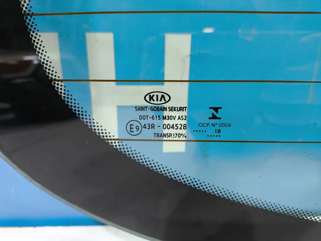 Стекло заднее Kia Cerato 3 2016-2018