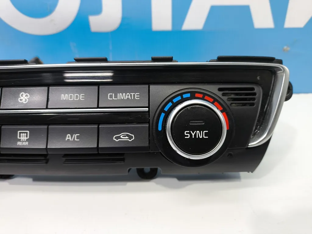 Блок управления климат контроля Kia Optima 4 JF 2015-2018