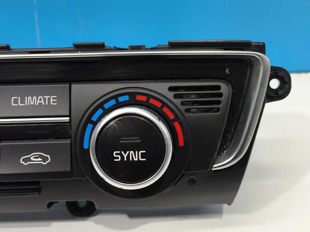 Блок управления климат контроля Kia Optima 4 JF 2015-2018