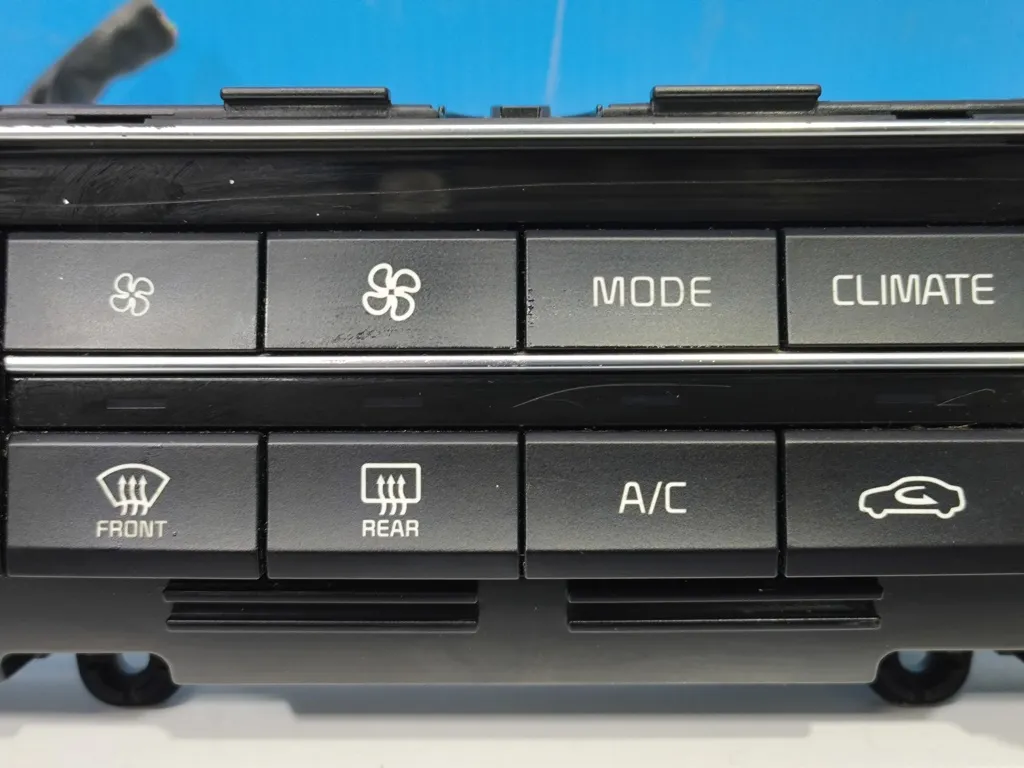 Блок управления климат контроля Kia Optima 4 JF 2015-2018