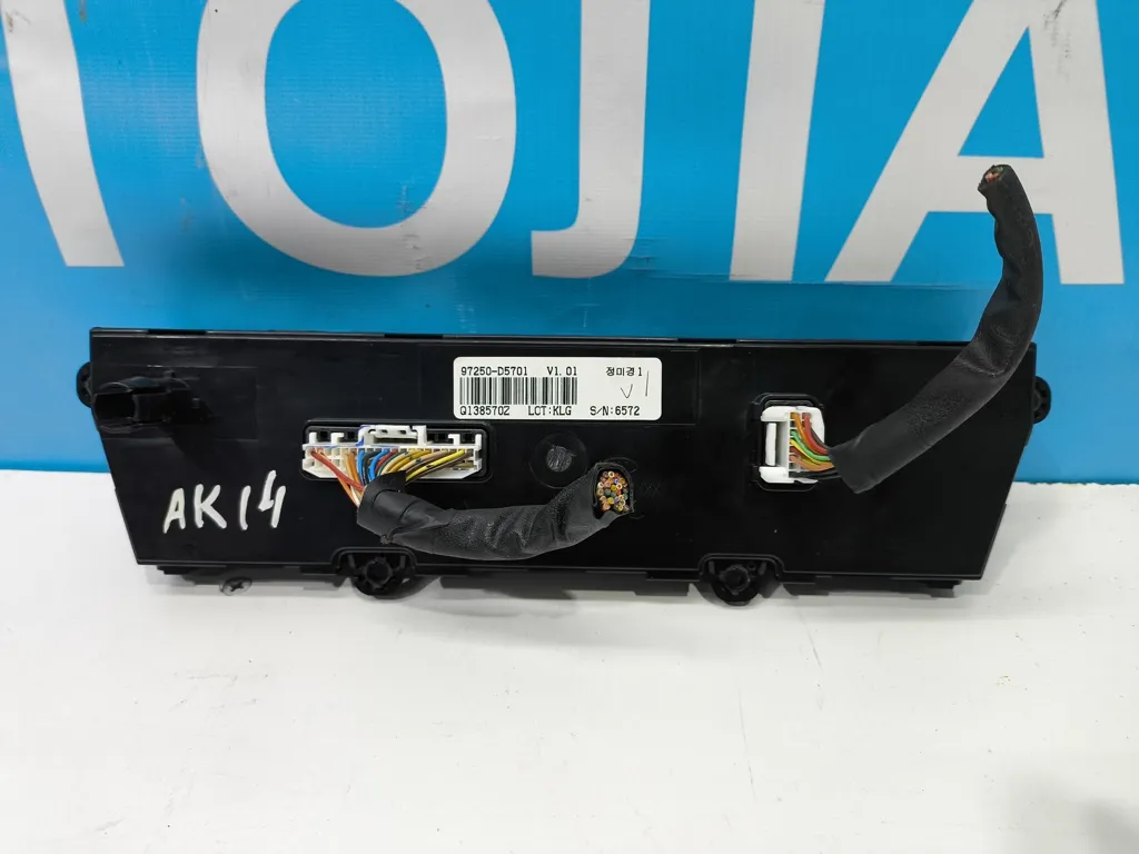 Блок управления климат контроля Kia Optima 4 JF 2015-2018