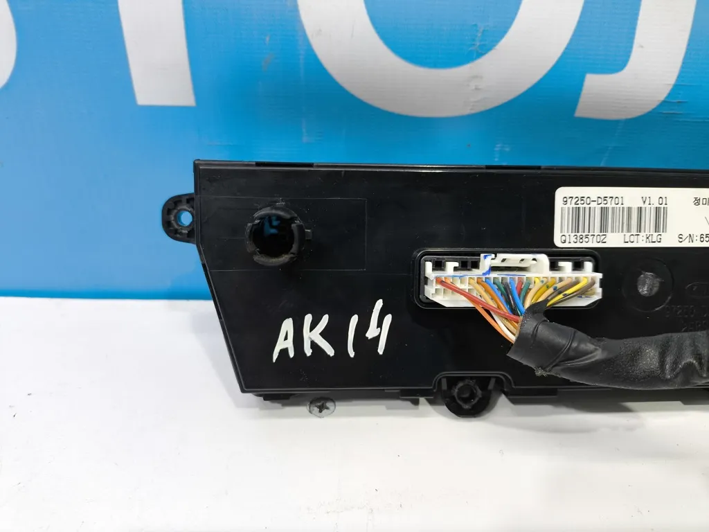 Блок управления климат контроля Kia Optima 4 JF 2015-2018