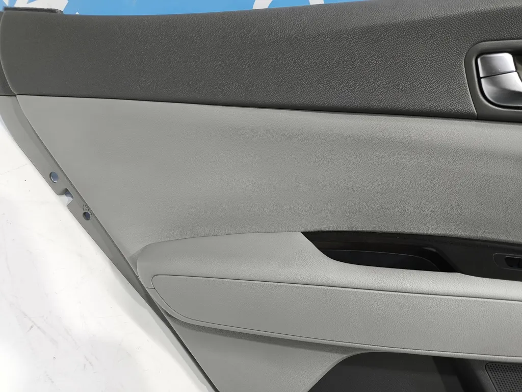 Обшивка двери задней левой Kia Optima 4 JF 2015-2018