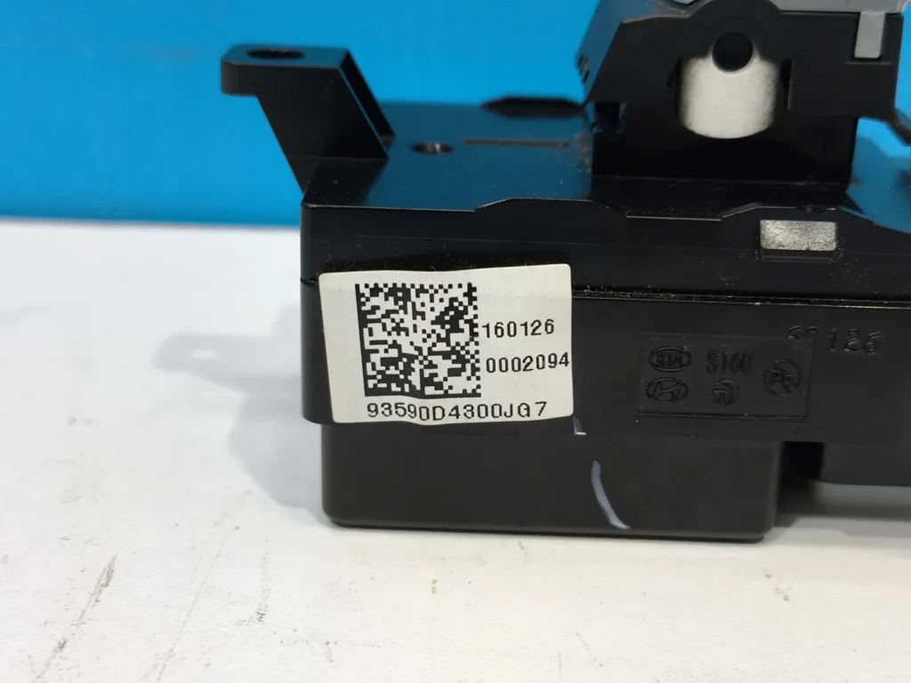 Блок кнопок стеклоподъемника Kia Optima 4 JF 2015-2018