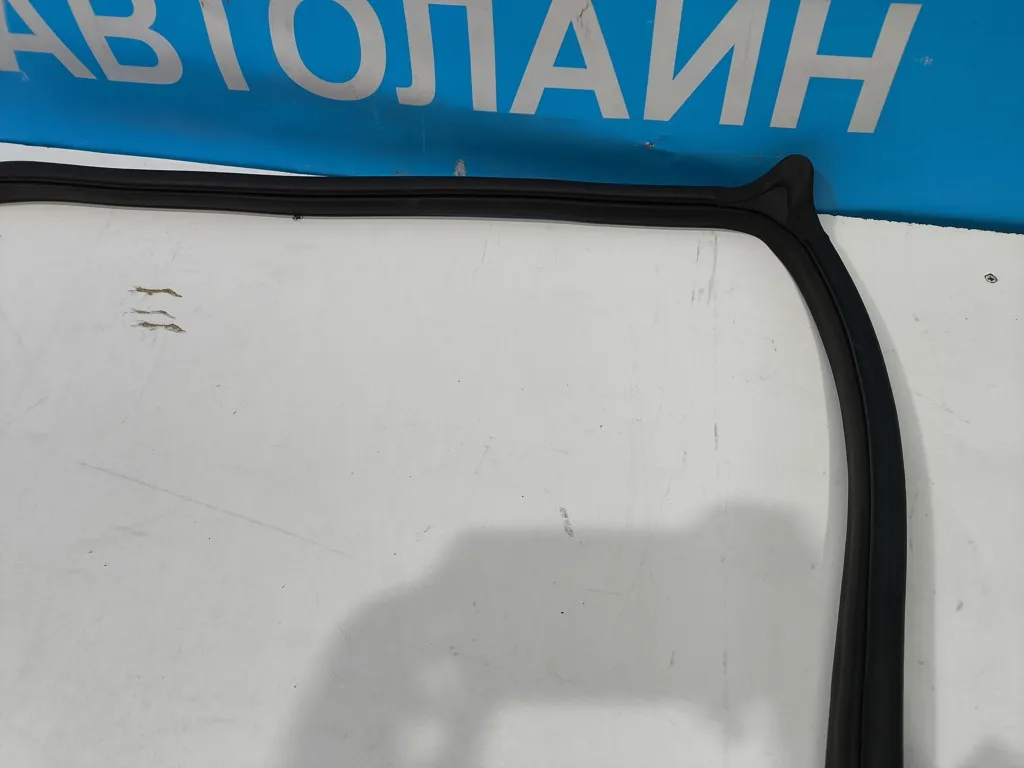 Уплотнитель дверного проема Kia Optima 4 JF 2015-2018