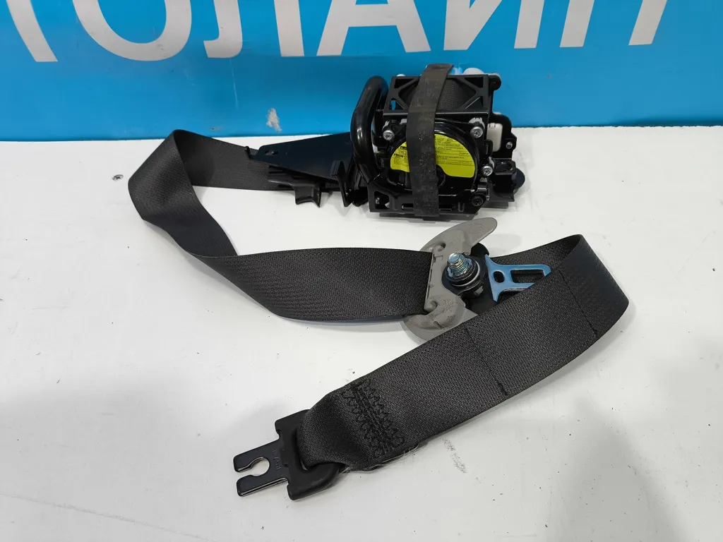 Ремень безопасности правый Hyundai Genesis DH 2 2012-2016