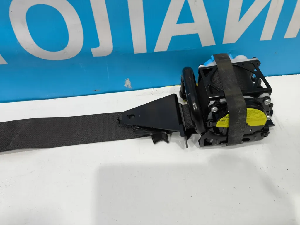 Ремень безопасности правый Hyundai Genesis DH 2 2012-2016