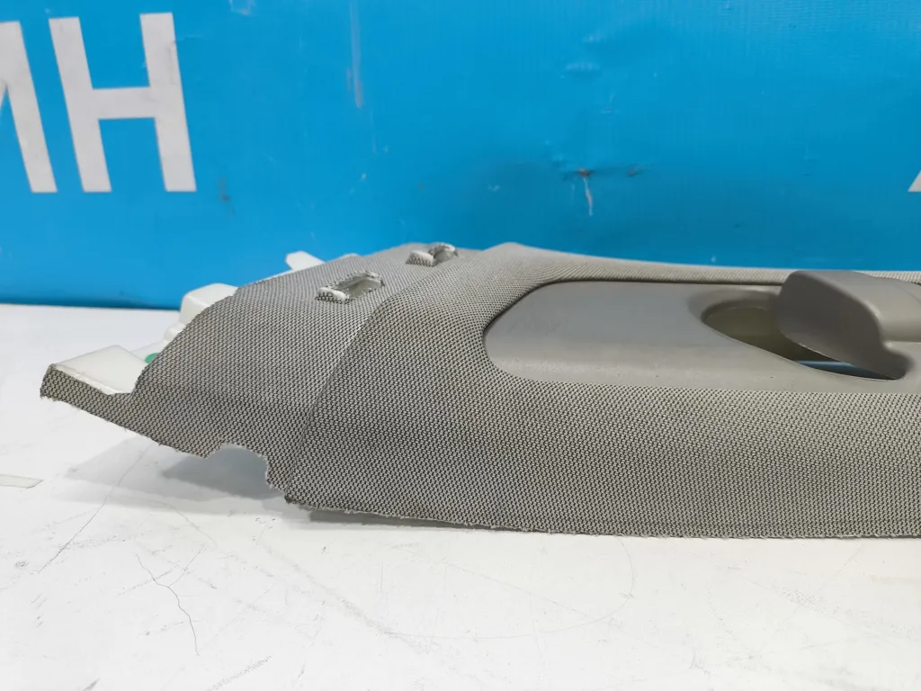 Обшивка средней стойки левой Hyundai Genesis DH 2 2012-2016