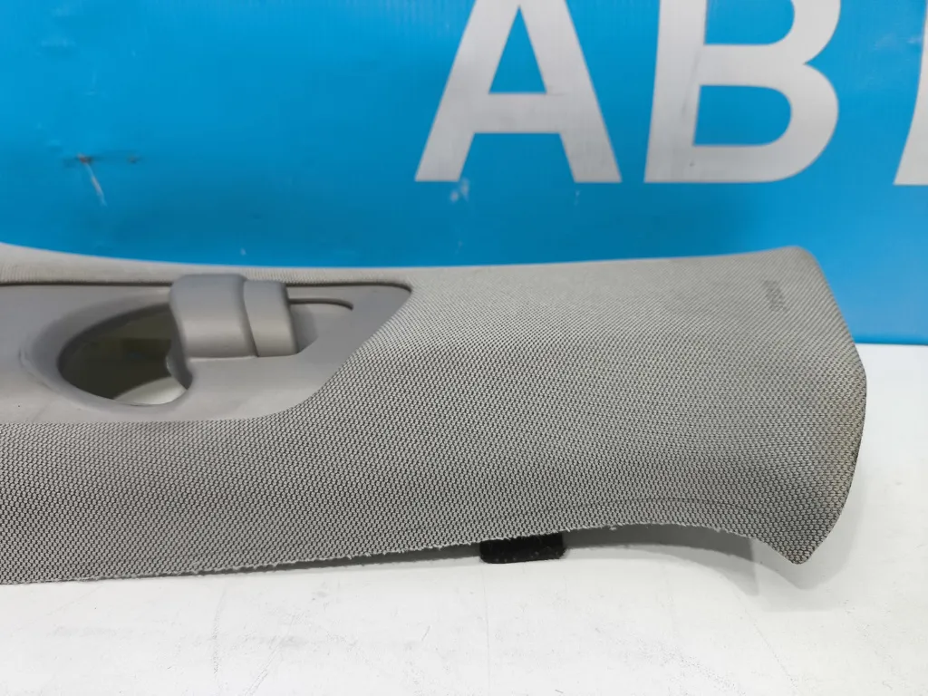 Обшивка средней стойки левой Hyundai Genesis DH 2 2012-2016