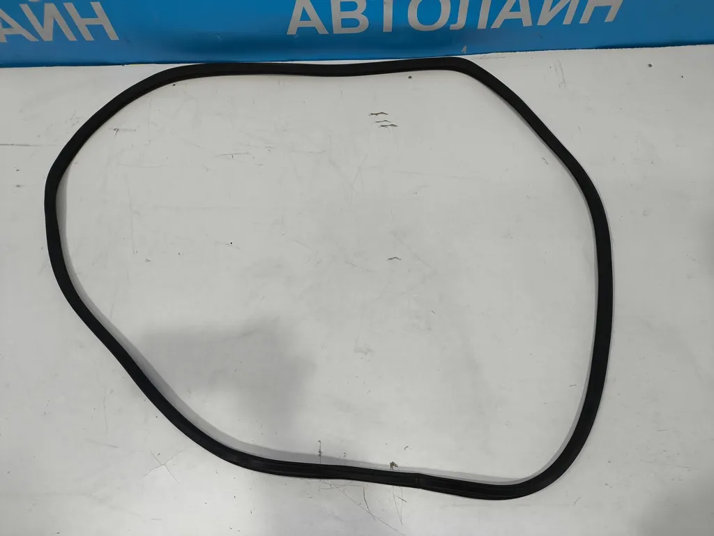 Уплотнитель дверного проема Hyundai Genesis DH 2 2012-2016