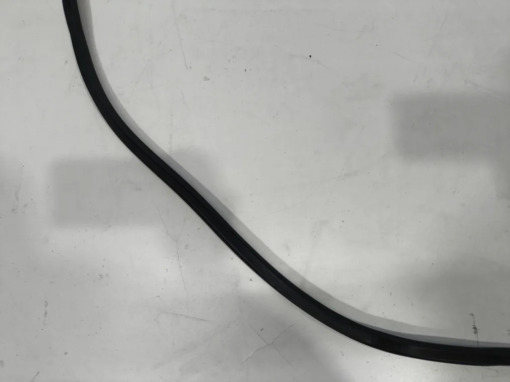 Уплотнитель дверного проема Hyundai Genesis DH 2 2012-2016