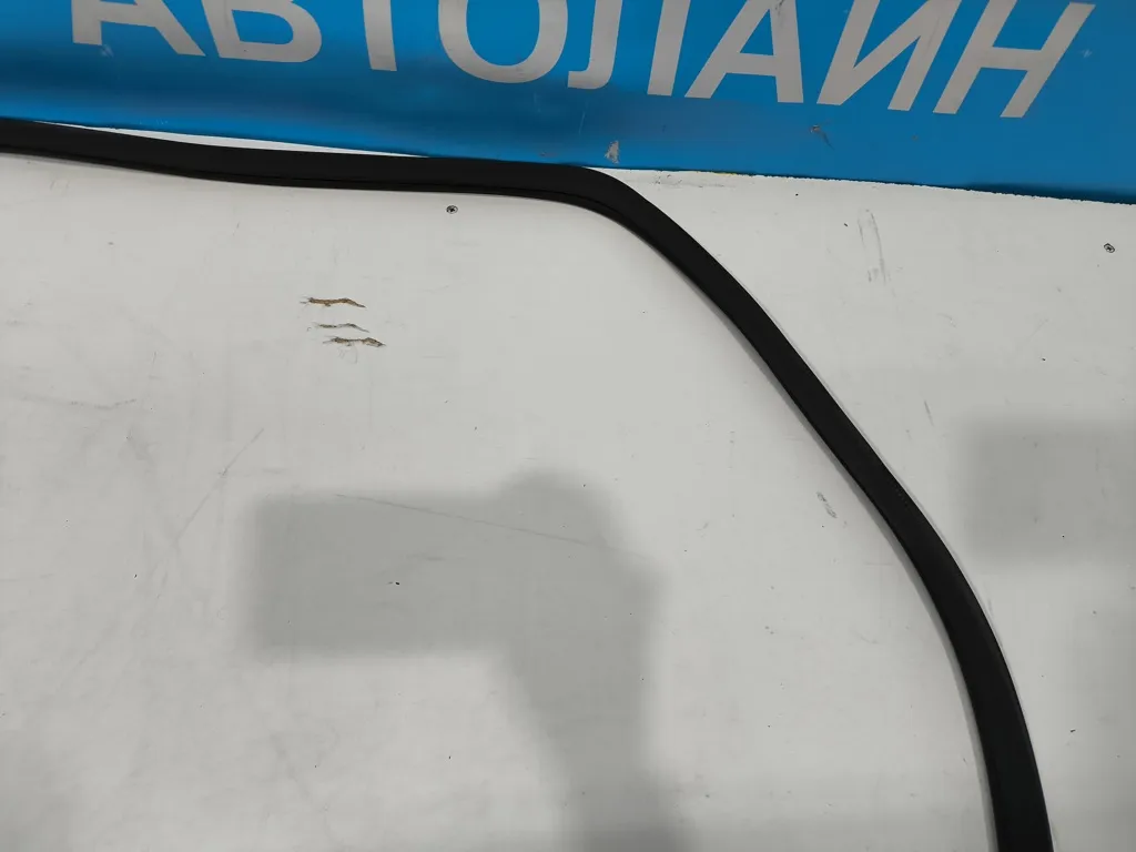 Уплотнитель дверного проема Hyundai Genesis DH 2 2012-2016