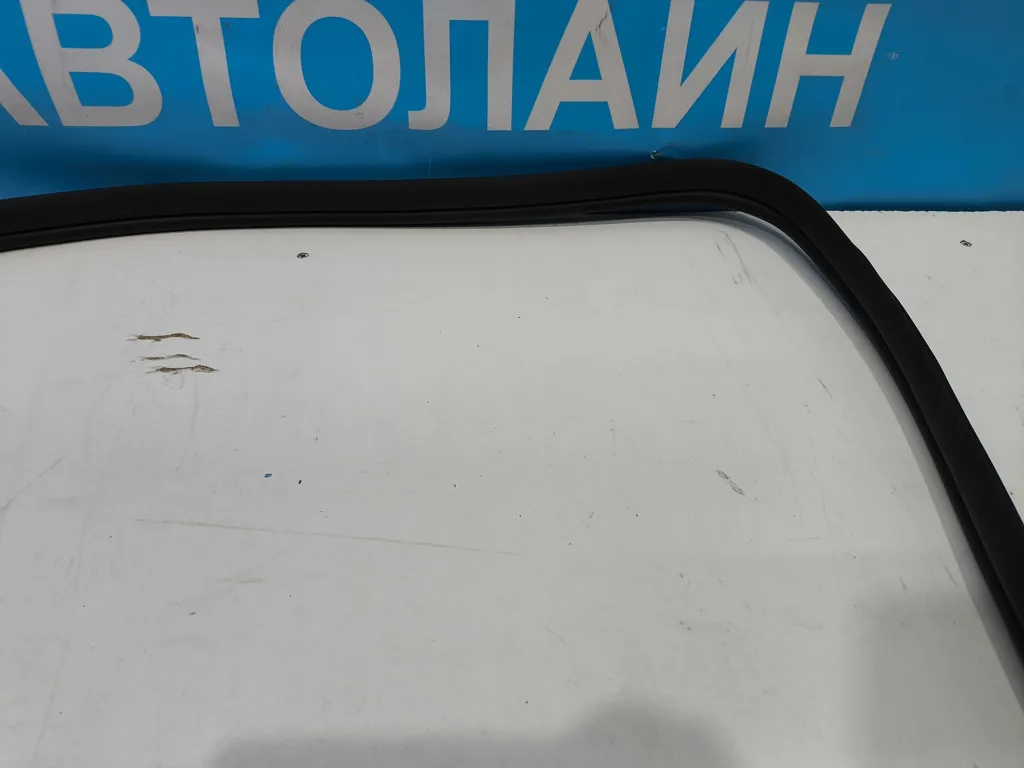 Уплотнитель дверного проема Hyundai Sonata 8 DN 2019-2023
