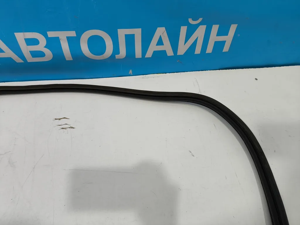 Уплотнитель крышки багажника Hyundai Sonata 8 DN 2019-2023