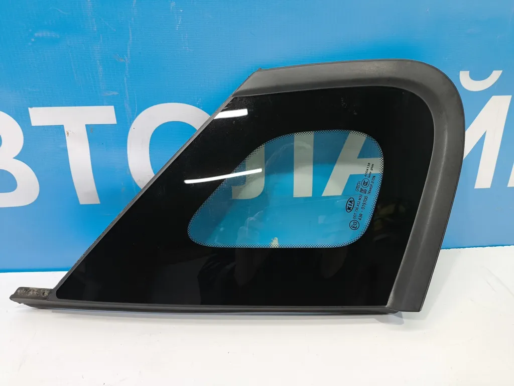 Форточка задняя левая Kia Optima 4 JF 2015-2018