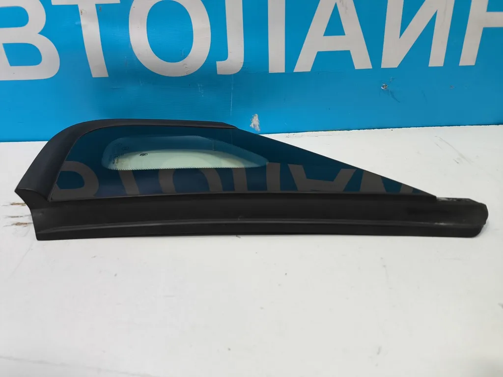 Форточка задняя правая Kia Optima 4 JF 2015-2018