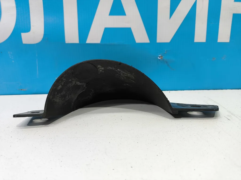 Кронштейн заднего бампера Kia SOUL 2 2013-2016