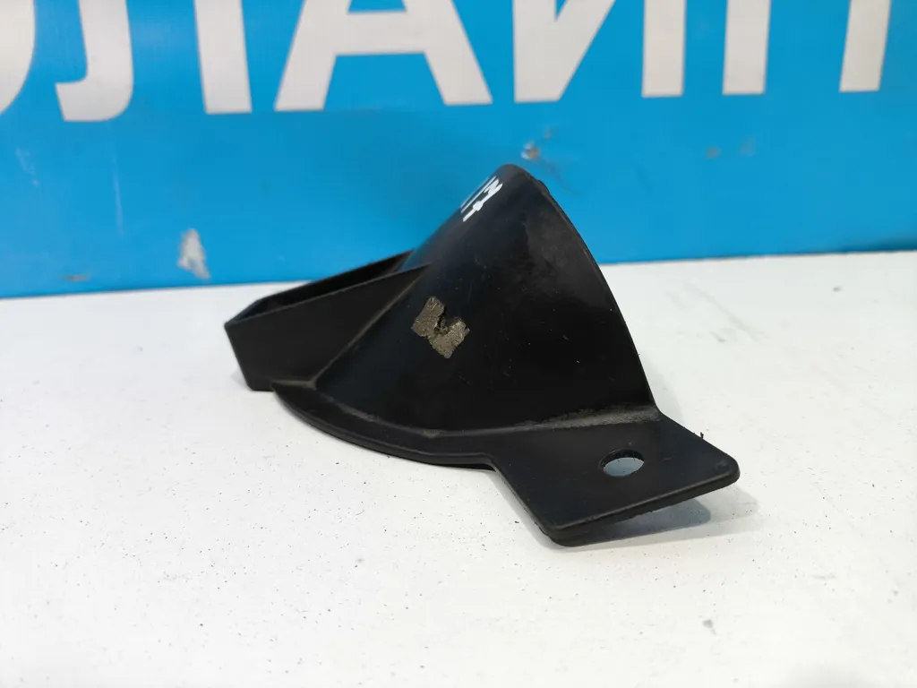 Кронштейн заднего бампера Kia SOUL 2 2013-2016