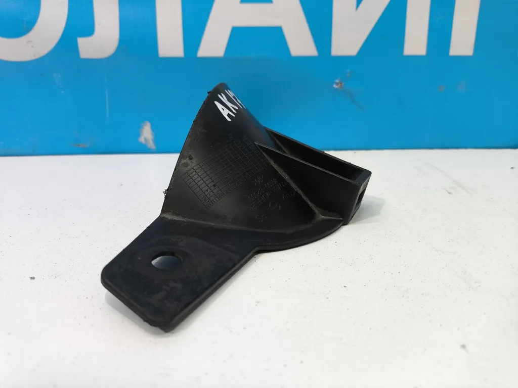 Кронштейн заднего бампера Kia SOUL 2 2013-2016