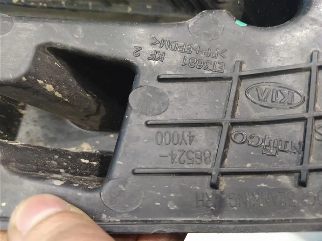 Рамка птф правой Kia RIO 3 седан 2011-2015