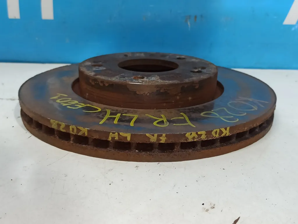 Диск тормозной передний Kia Ceed 1 2010-2012