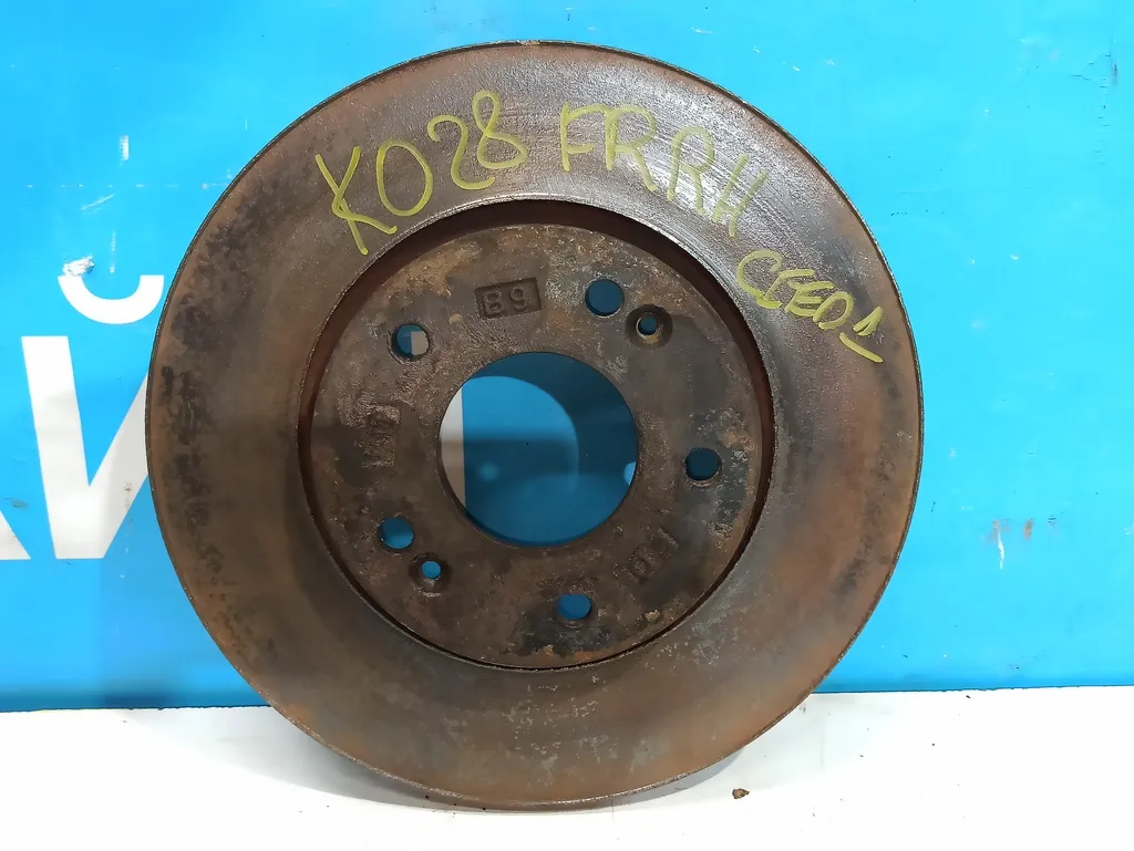 Диск тормозной передний Kia Ceed 1 2010-2012