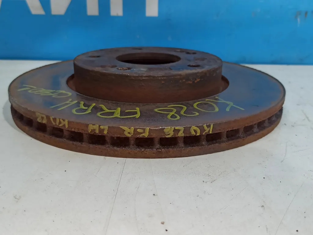 Диск тормозной передний Kia Ceed 1 2010-2012