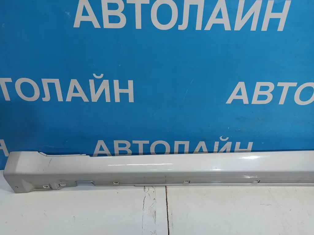 Накладка порога левого Hyundai Genesis DH 2 2012-2016