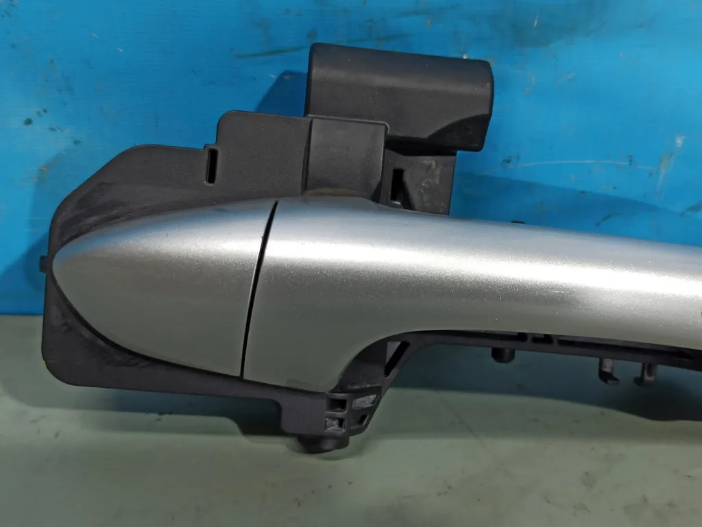 Ручка двери левая Kia Ceed 2 JD 2012-2015