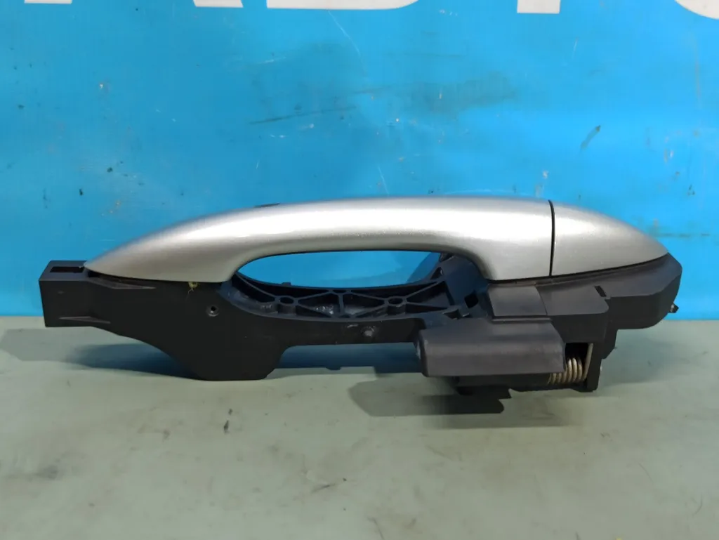 Ручка двери левая Kia Ceed 2 JD 2012-2015