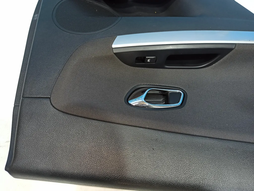 Обшивка двери задней левой Kia Ceed 2 JD 2012-2015