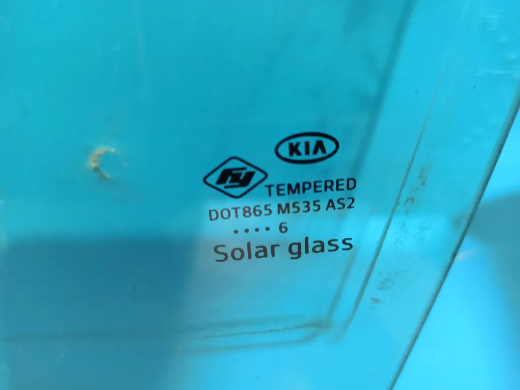 Стекло двери задней левой Kia Optima 4 JF 2015-2018