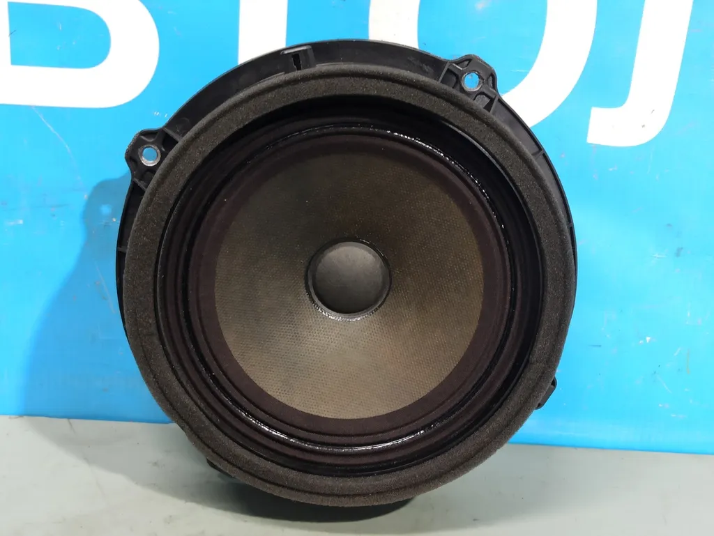 Динамик Kia Ceed 1 2010-2012