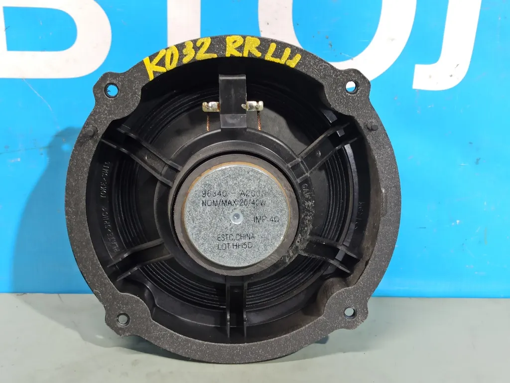 Динамик Kia Ceed 1 2010-2012