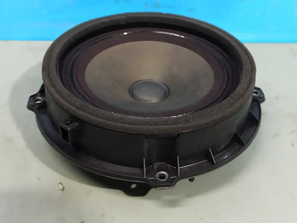 Динамик Kia Ceed 1 2010-2012