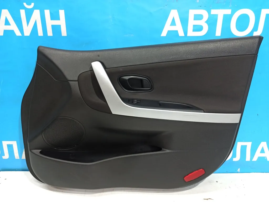 Обшивка двери передней правой Kia Ceed 2 JD 2015-2018