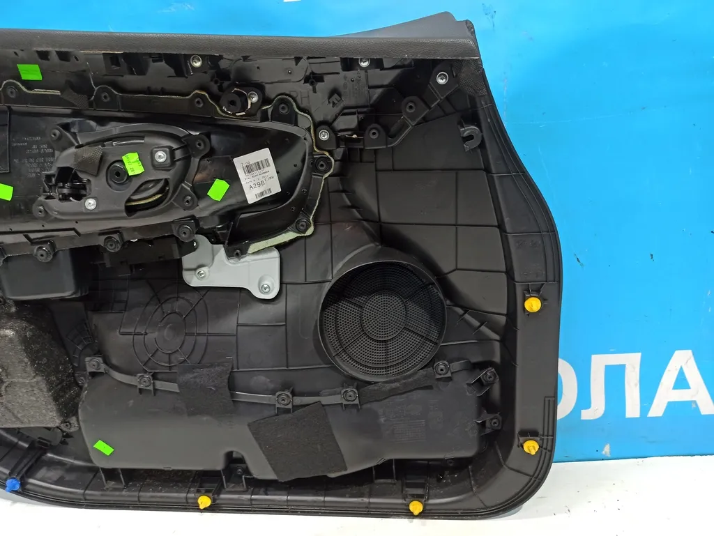 Обшивка двери передней правой Kia Ceed 2 JD 2015-2018