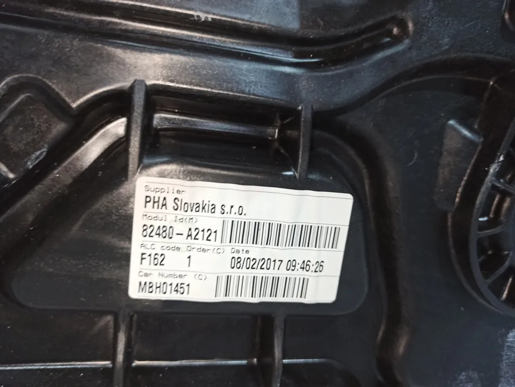 Стеклоподъемник передний правый Kia Ceed 2 JD 2015-2018