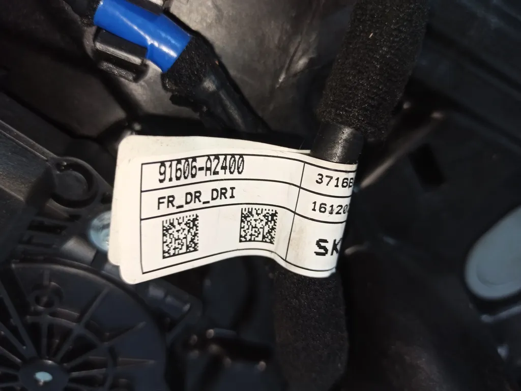 Стеклоподъемник передний правый Kia Ceed 2 JD 2015-2018